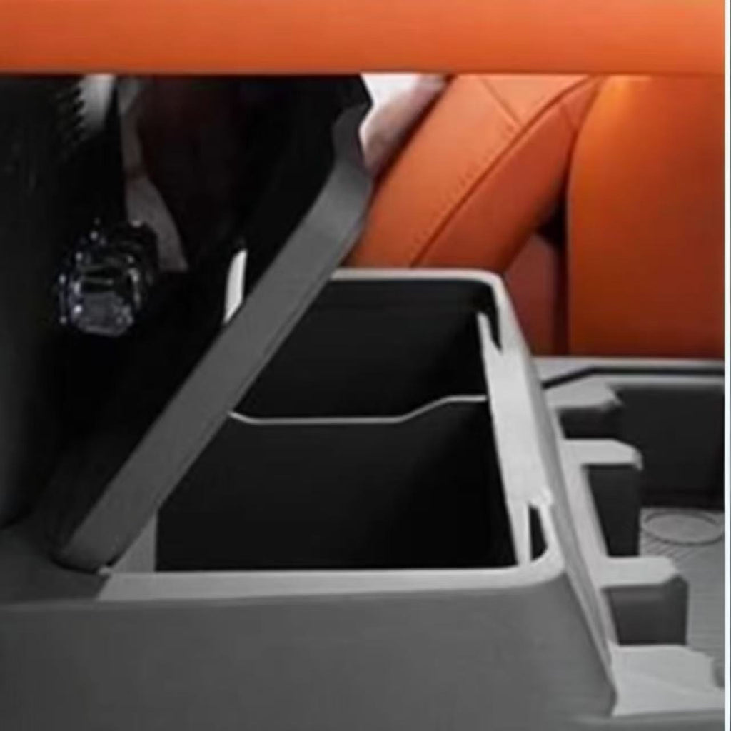 Multifunctional Storage Box with Tissue Holder - Jetour G700 | صندوق تخزين متعدد