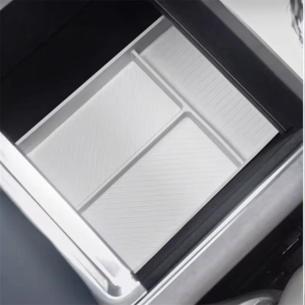 Zeekr 9X Armrest Storage Box | صندوق تخزين مسند يد زيكر 9X