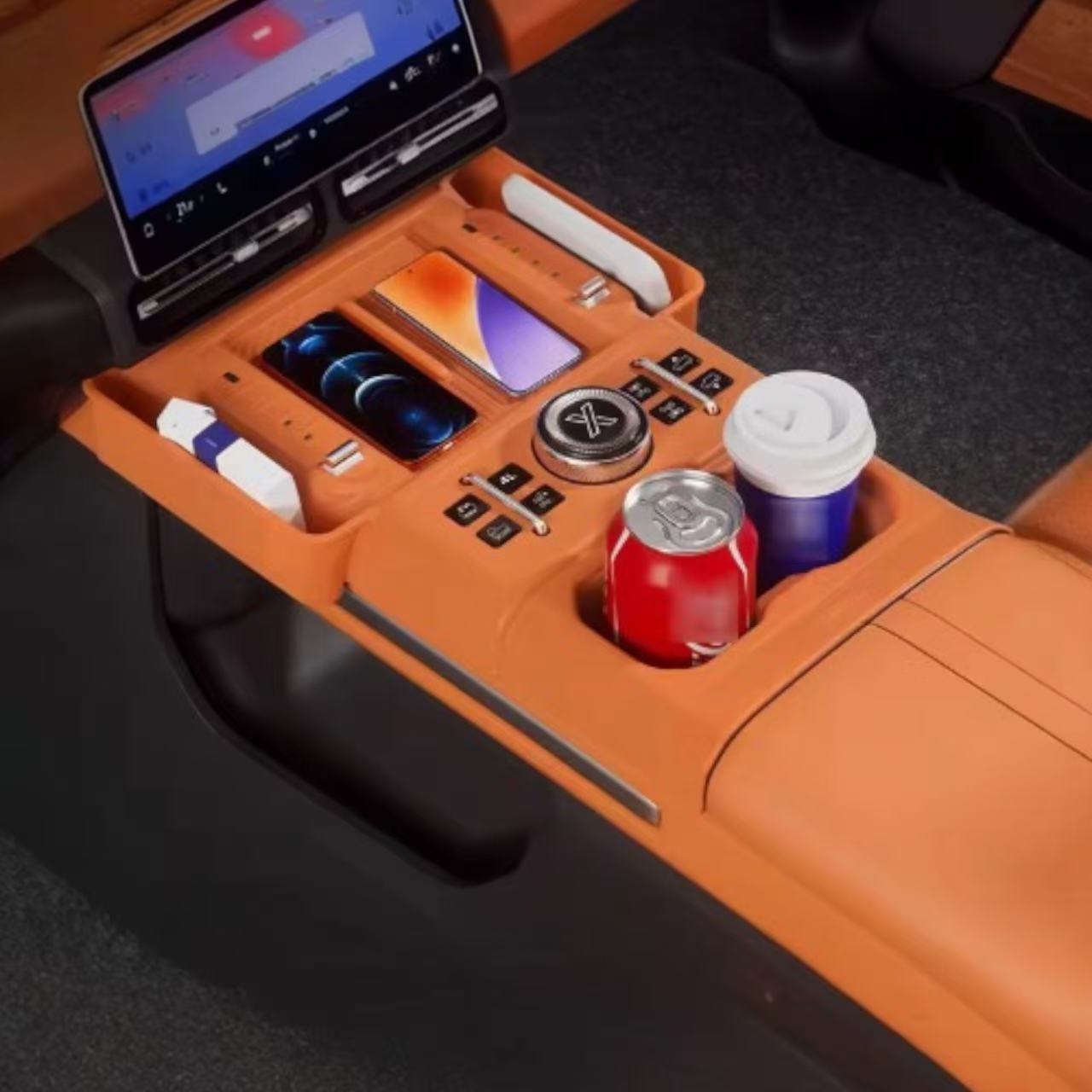 Full Wireless Charging Pad - Jetour G700 | ربلة شحن كاملة