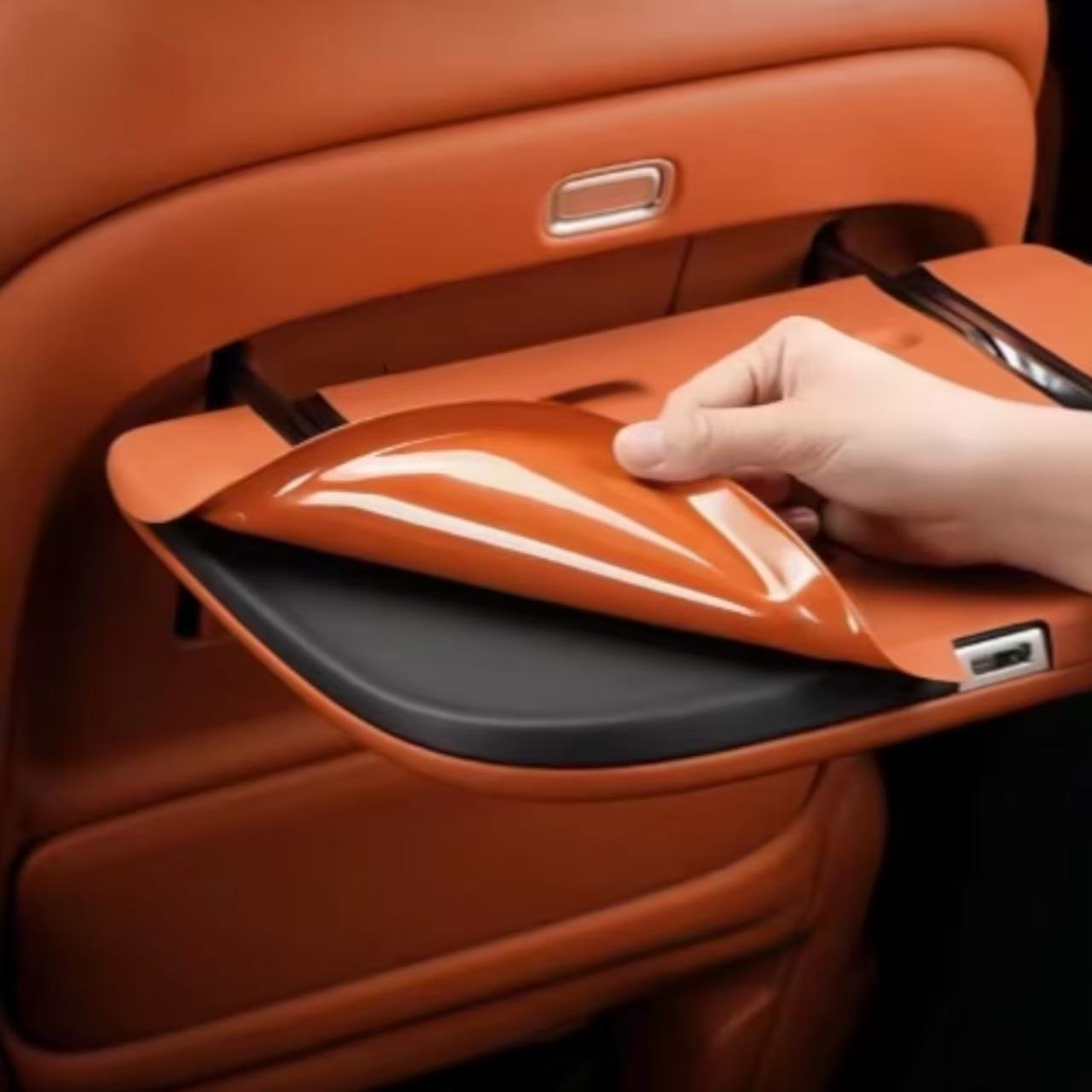 Rear Table Board Silicone Pad - Jetour G700 | ربلة طاولة خلفية