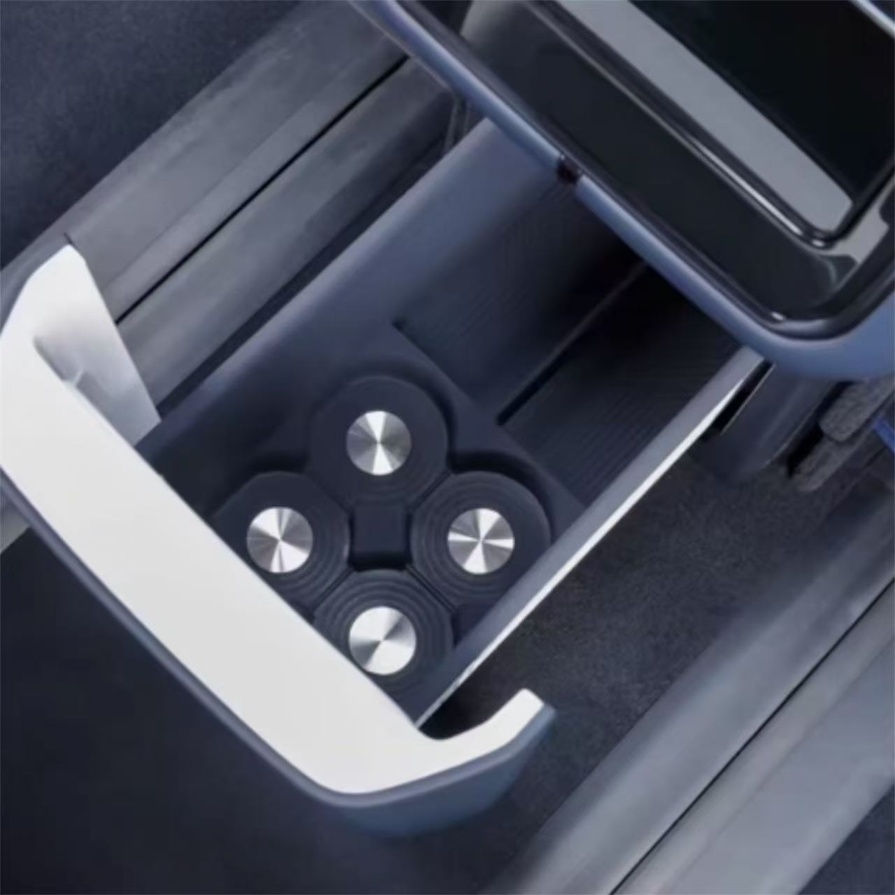 Zeekr 9X Fridge Silicone Mat | ربلة ثلاجة زيكر 9X