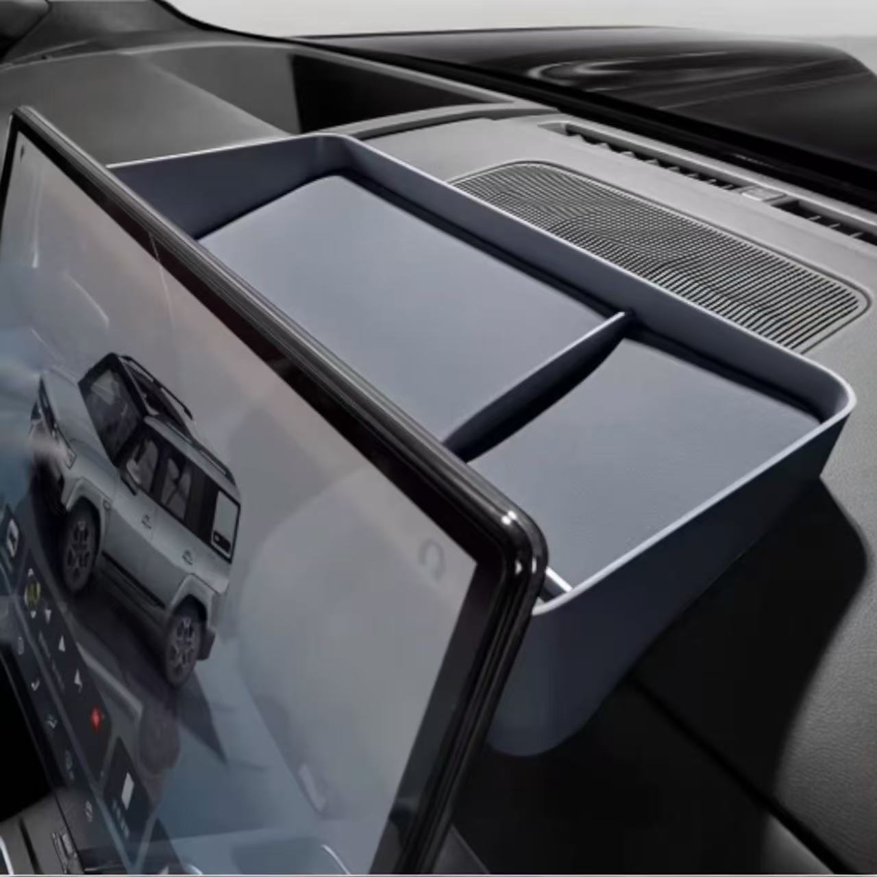 Screen Rear Storage Box - Leopard 7 | صندوق تخزين خلف الشاشة