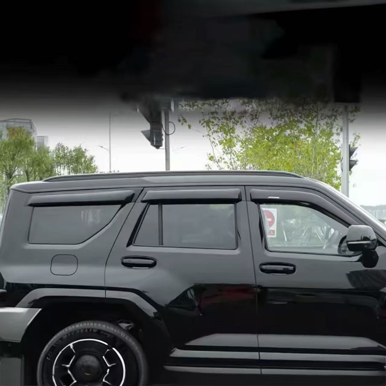 Window Rain Guards 6pcs - Tank 700 | واقي مطر النوافذ