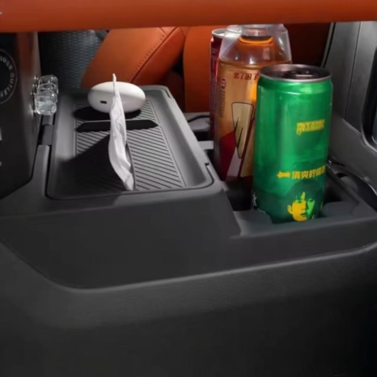 Multifunctional Storage Box with Tissue Holder - Jetour G700 | صندوق تخزين متعدد