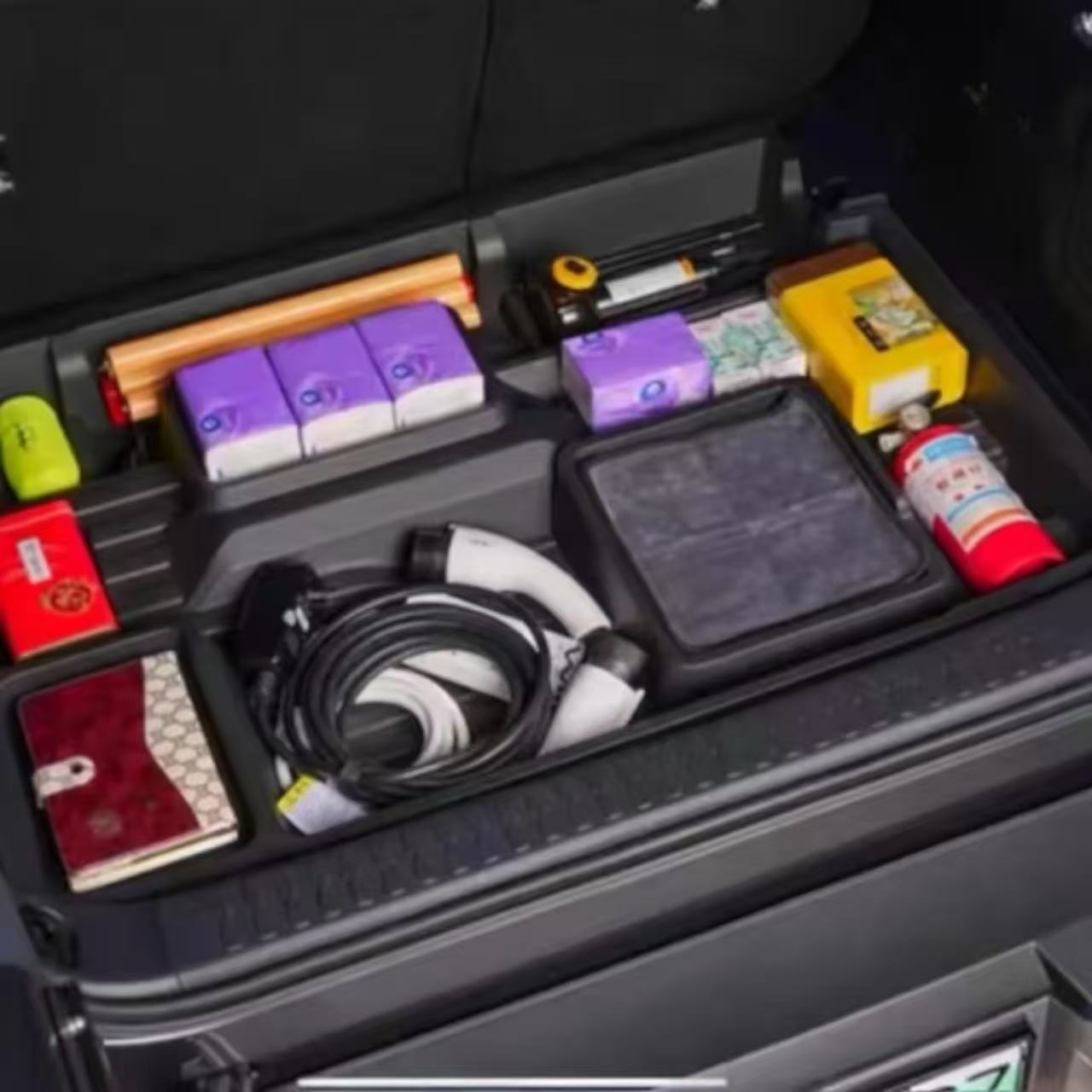 Tailgate Flagpole Bracket - Jetour G700 | قاعدة سارية علم