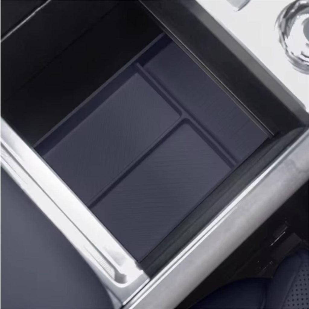 Zeekr 9X Armrest Storage Box | صندوق تخزين مسند يد زيكر 9X