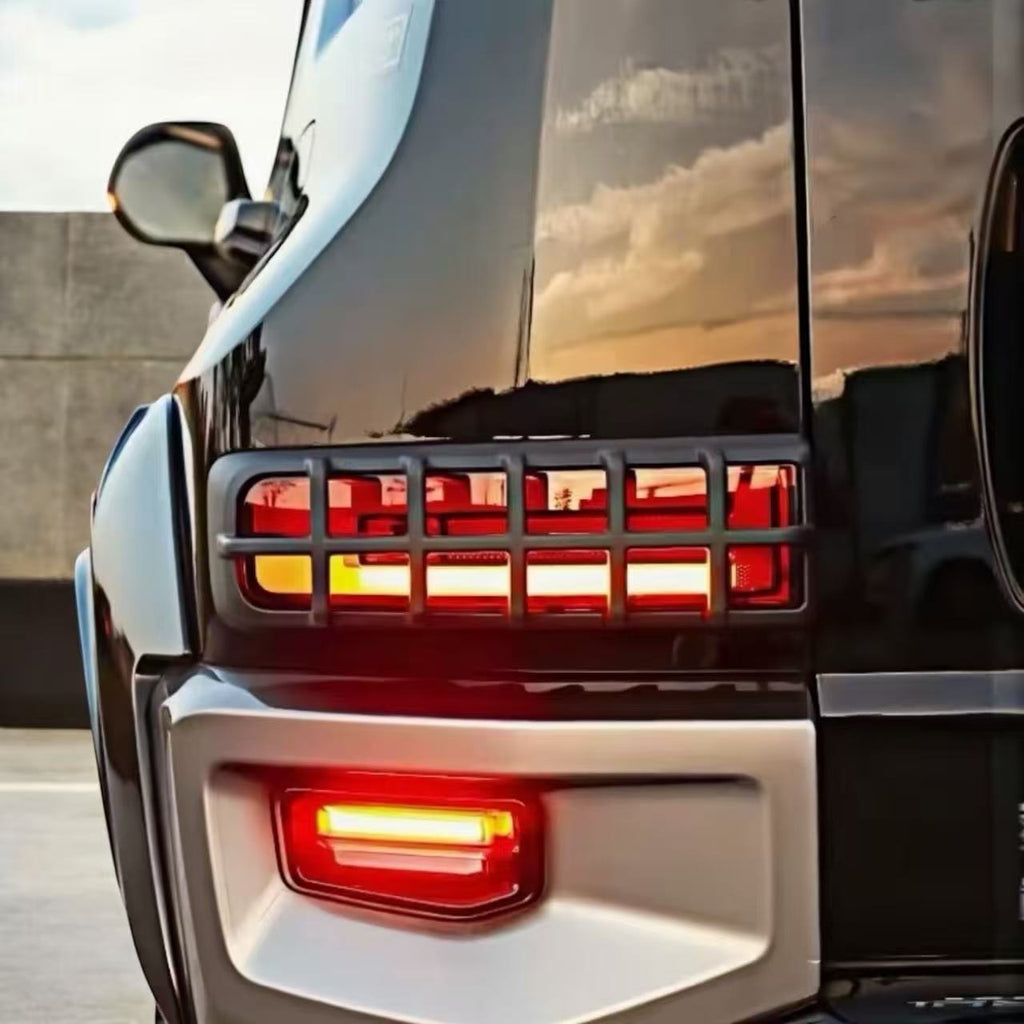 Rear Fog Lamp Frame - Tank 700 | إطار مصباح الضباب