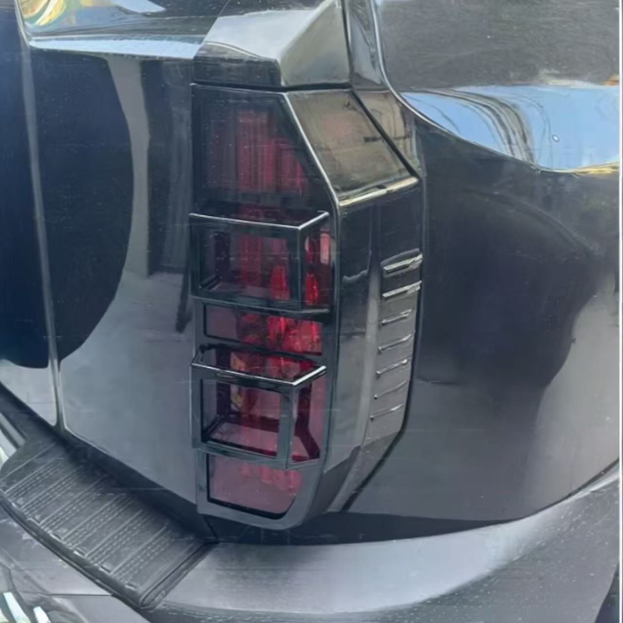 Rear Headlight Lamp Cover - Jetour G700 | غطاء الضوء الخلفي