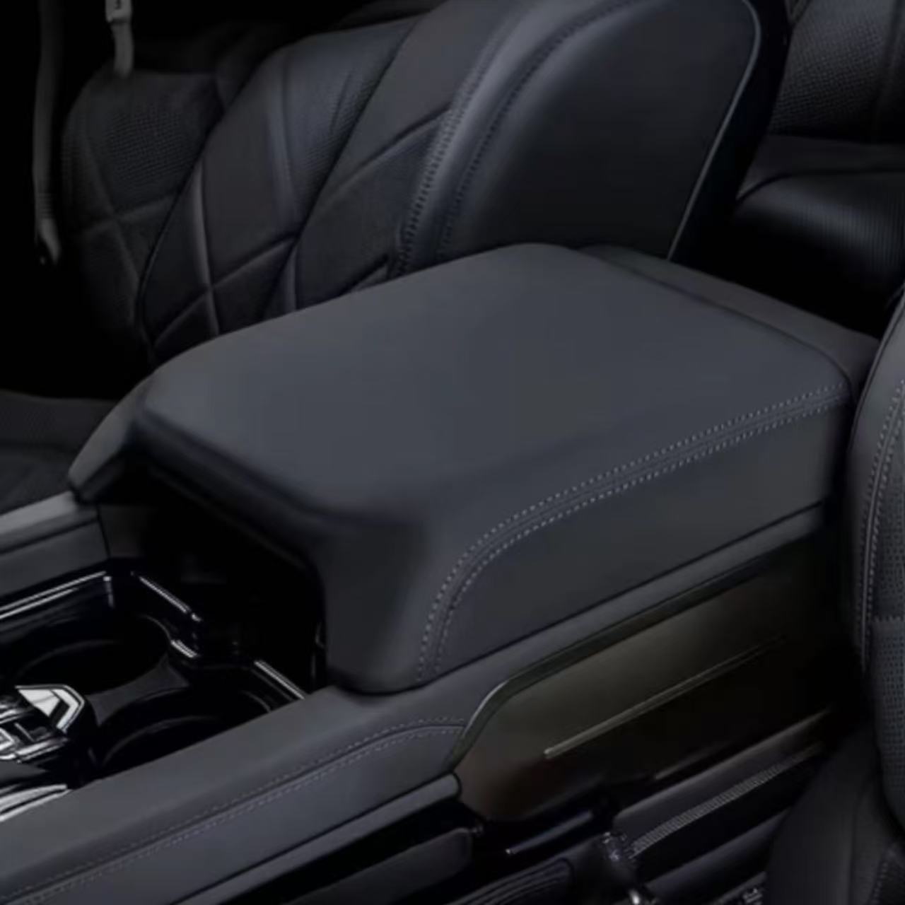 Armrest Height Raising Cover - غطاء رفع مسند الذراع | BYD Denza 5 & Leopard 5