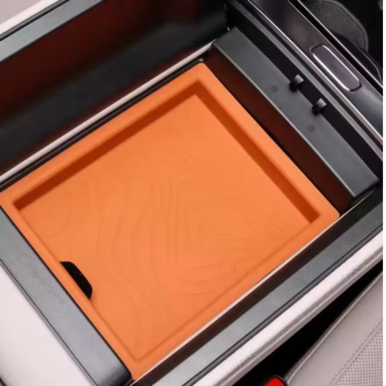 Armrest Tray Storage Pad - Jetour G700 | ربلة درج مسند