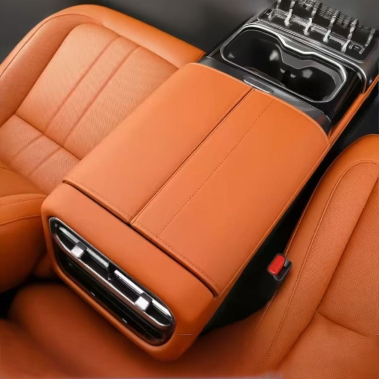 Armrest Protective Cover - Jetour G700 | غطاء حماية مسند