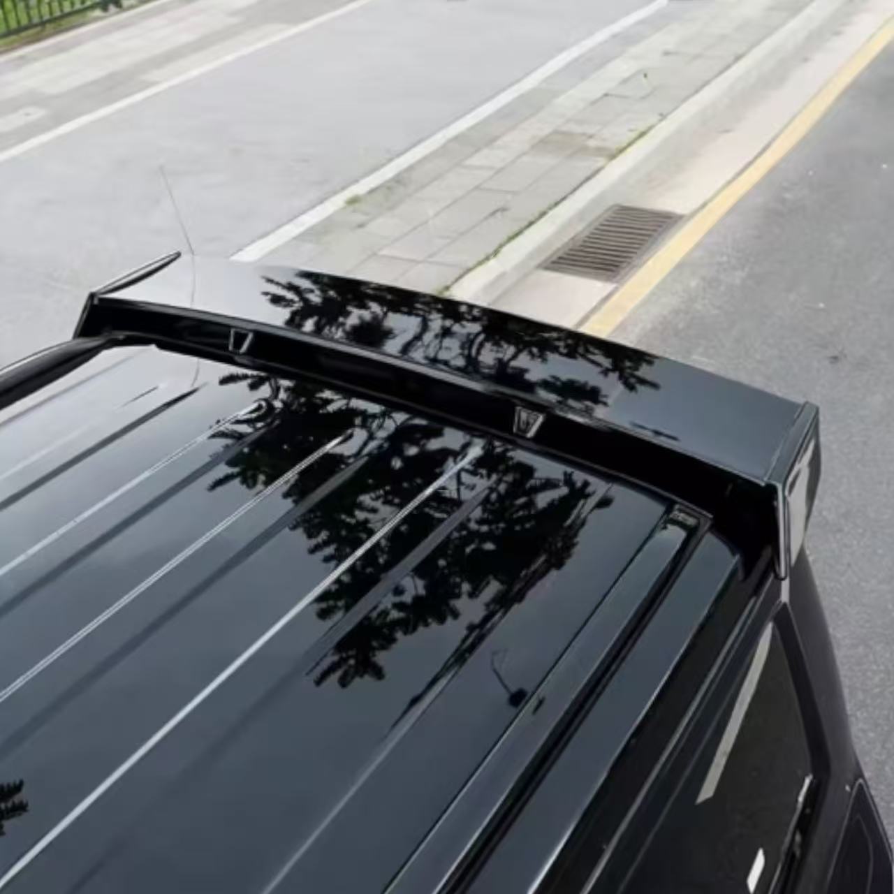 Roof Spoiler Sport Wing - Tank 700 | جناح سقف رياضي