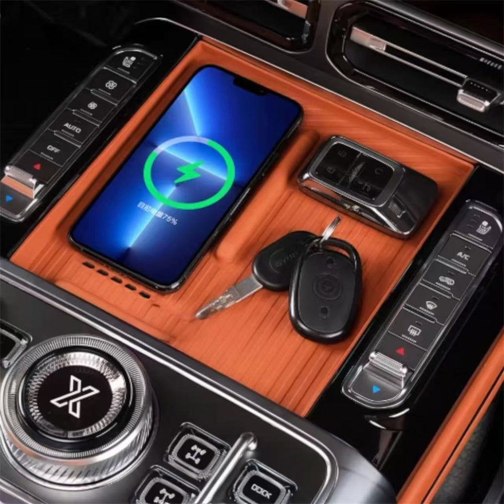 Wireless Charging Pad with Storage Box - Jetour G700 | ربلة شحن مع صندوق